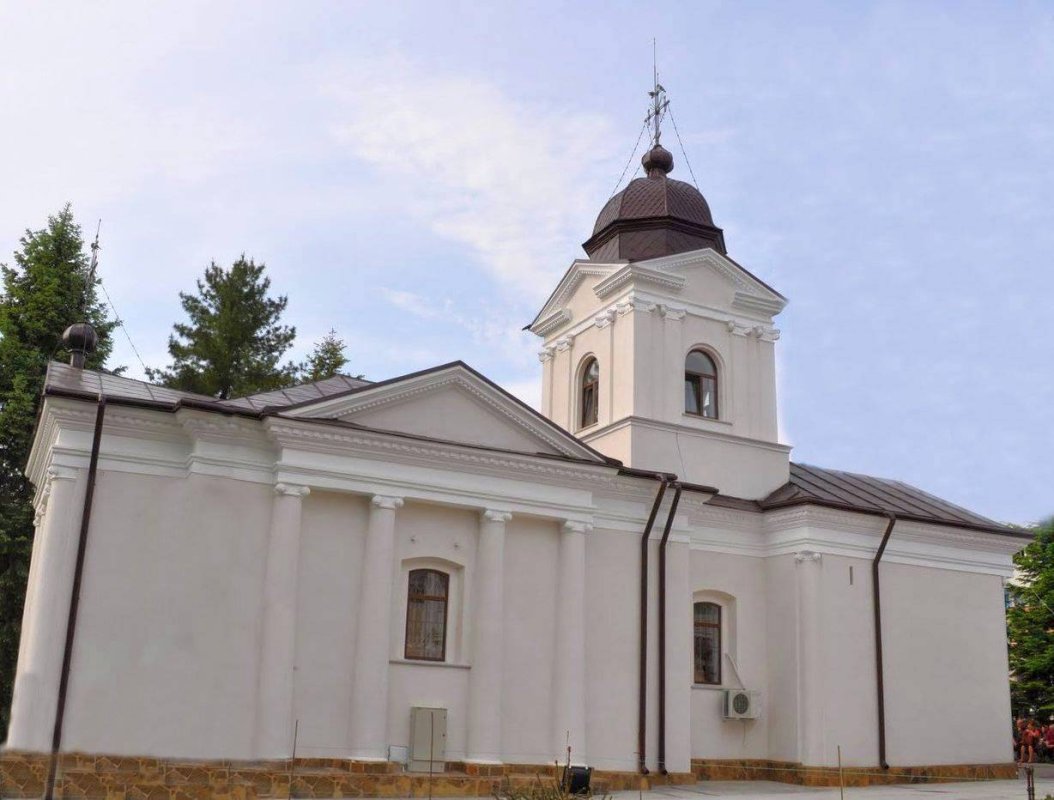 Sărbătoare la Biserica „Întâmpinarea Domnului“ din Botoşani 45139