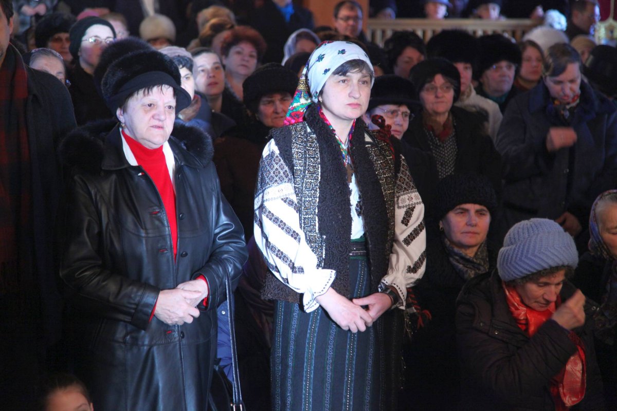 Slujiri arhiereşti în Duminica a 33-a după Rusalii   45093