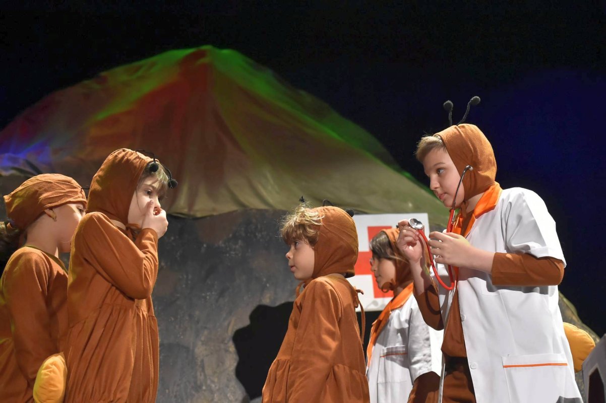 Mai sunt elevii atraşi de basme şi poveşti? 45112