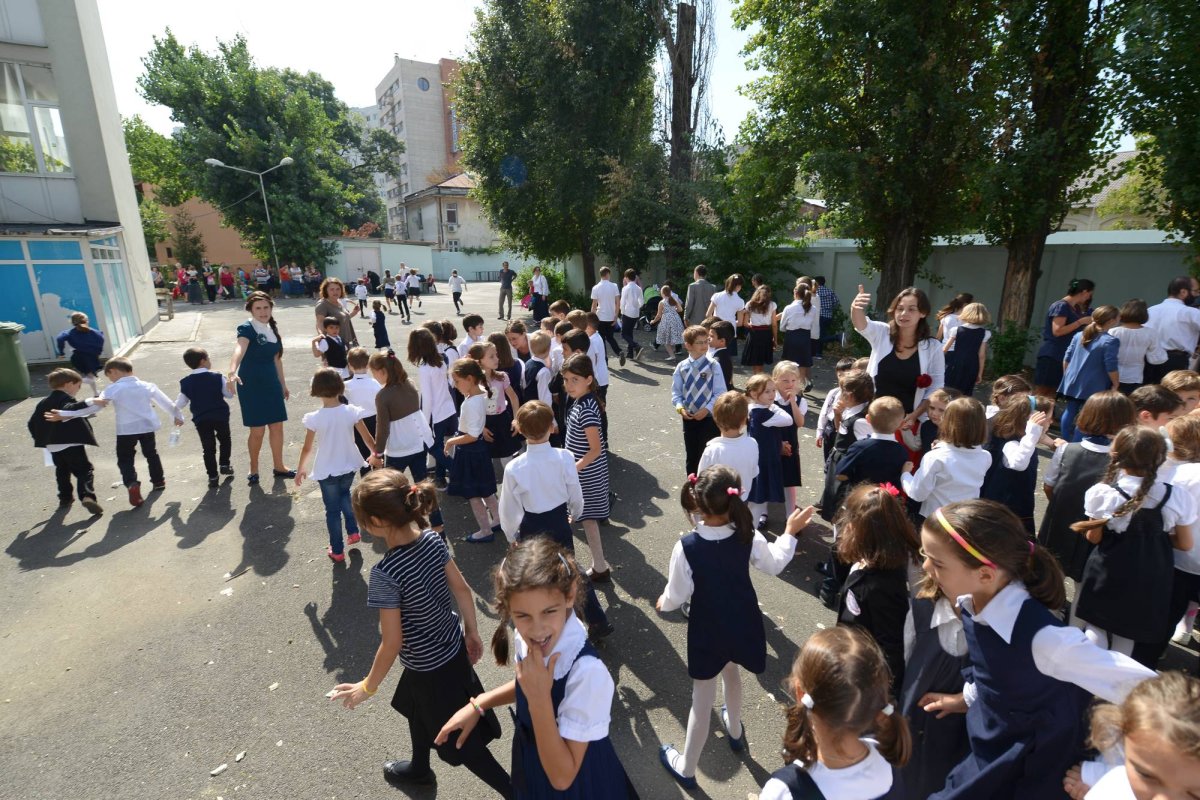 Programele şcolare noi, în dezbatere 45119