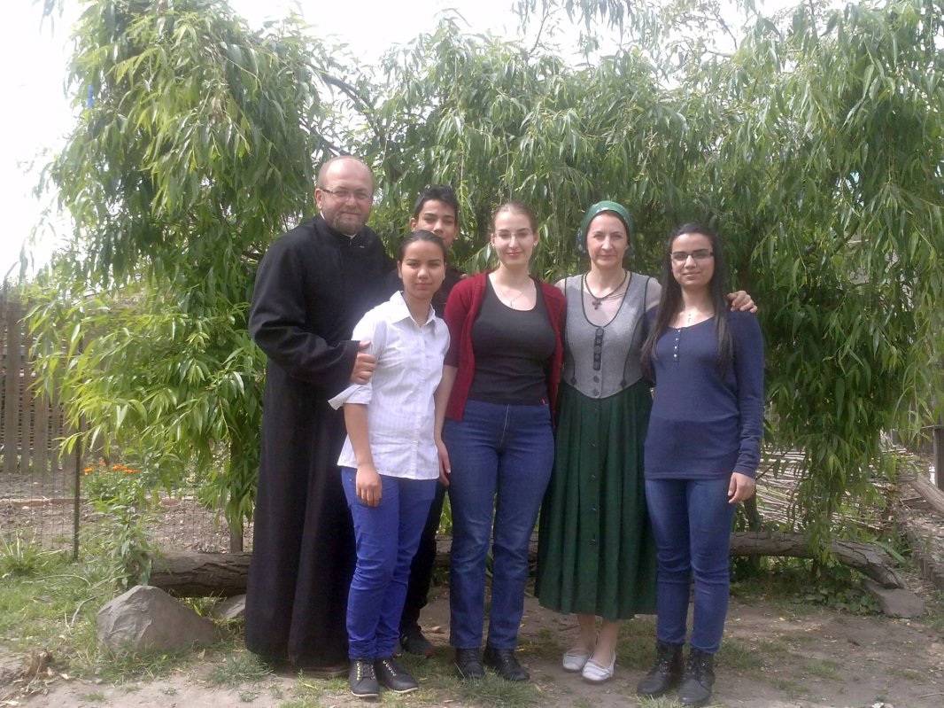 Locul unde copiii trăiesc iubirea și făptuiesc filantropia 45056