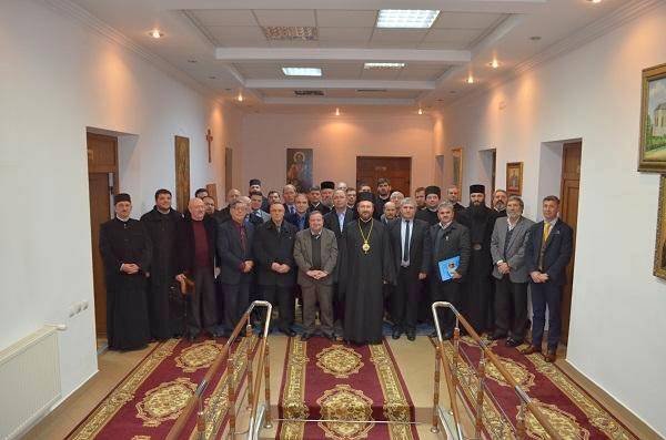Adunarea eparhială a Episcopiei Huşilor s-a întrunit în şedinţa anuală 44966