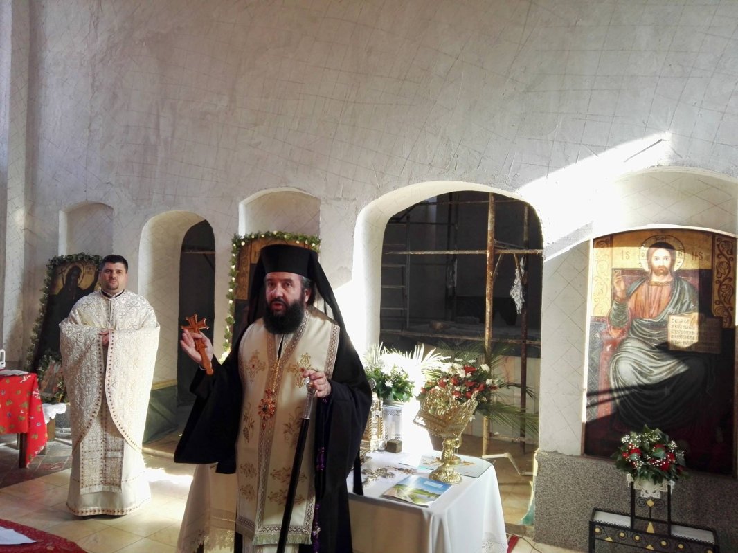 Slujbe de pomenire pentru ierarhul martir Veniamin Nistor 44991