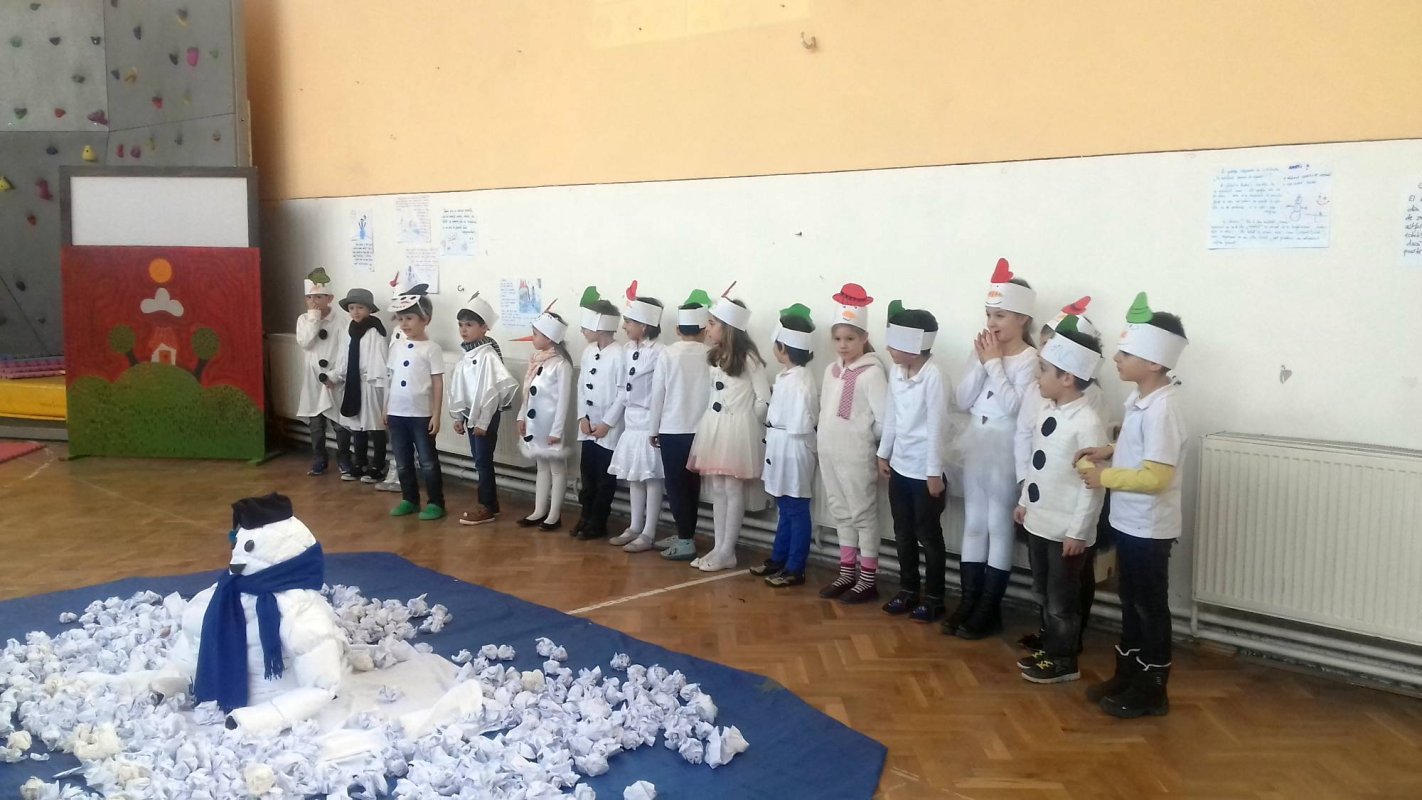 Adulții la școală, copiii în vacanță 44894