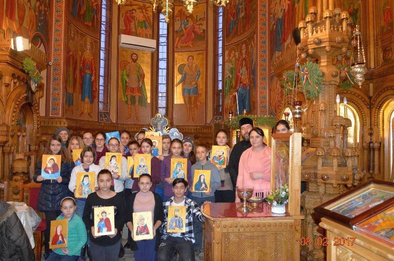 Atelier de pictură la Biserica „Buna Vestire”-Belu din București 44868