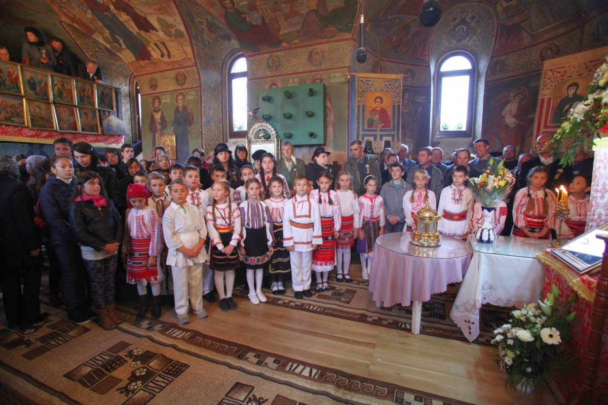 Biserica din Vama Buzăului, străjer al credinței în inima țării      44834