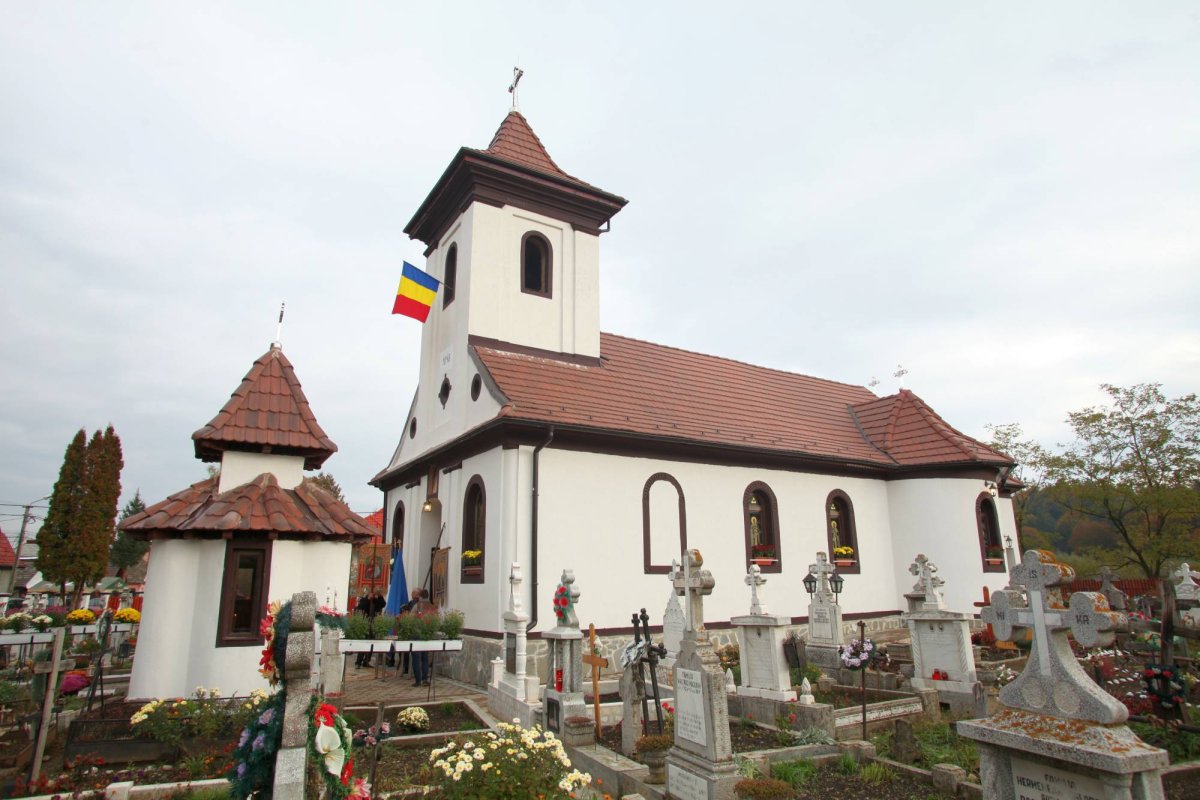 Biserica din Vama Buzăului, străjer al credinței în inima țării      44837