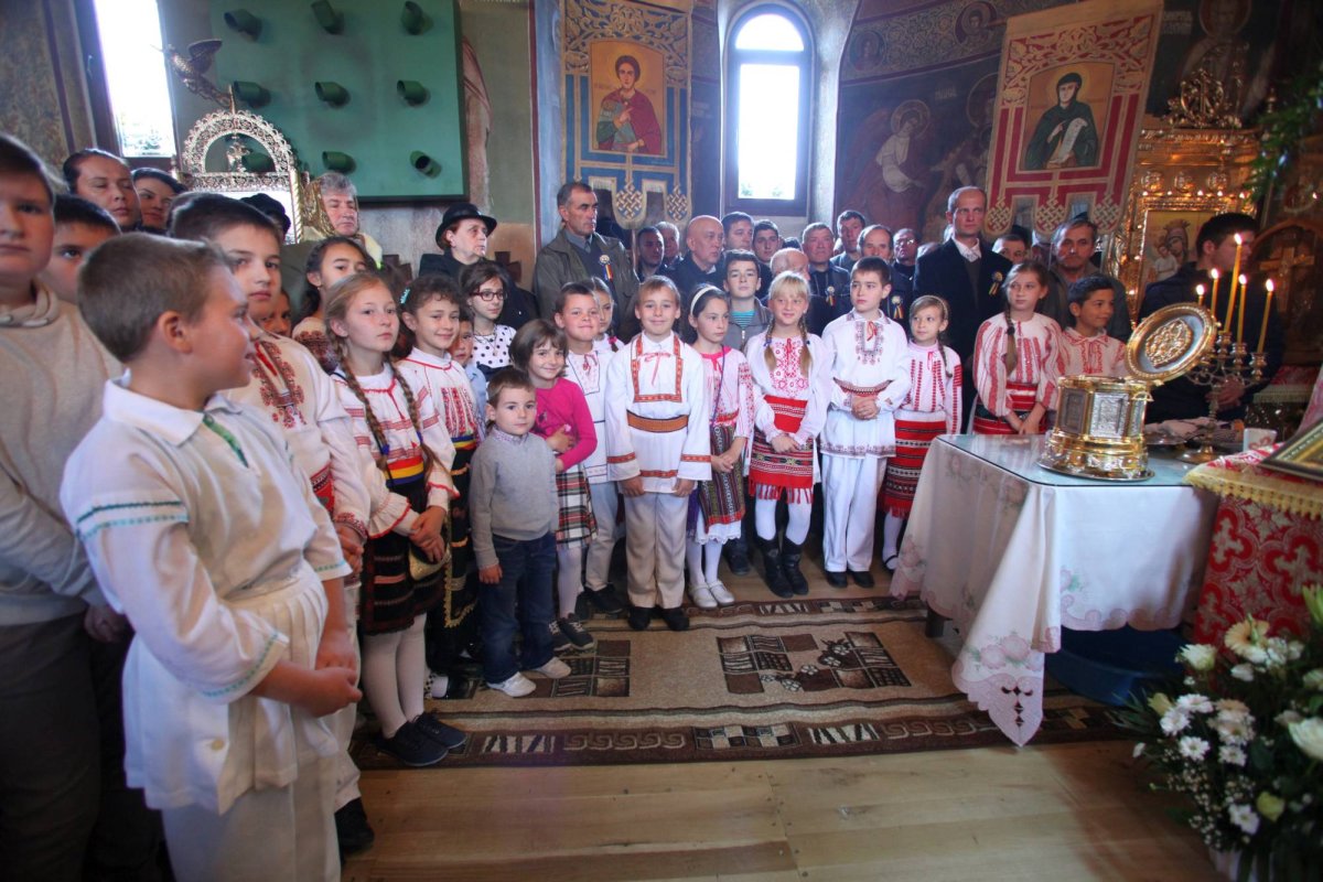 Slujiri arhiereşti în Transilvania 44780