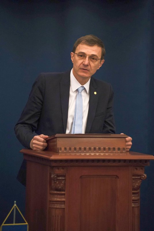 Fără complexe, despre istoria noastră 44738