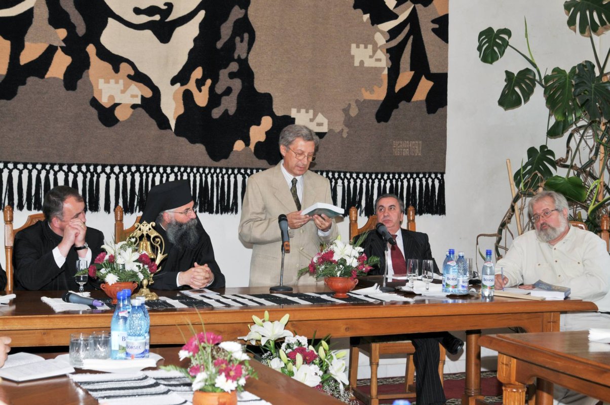 Colocviile Putnei - cercetare şi colaborare 44617