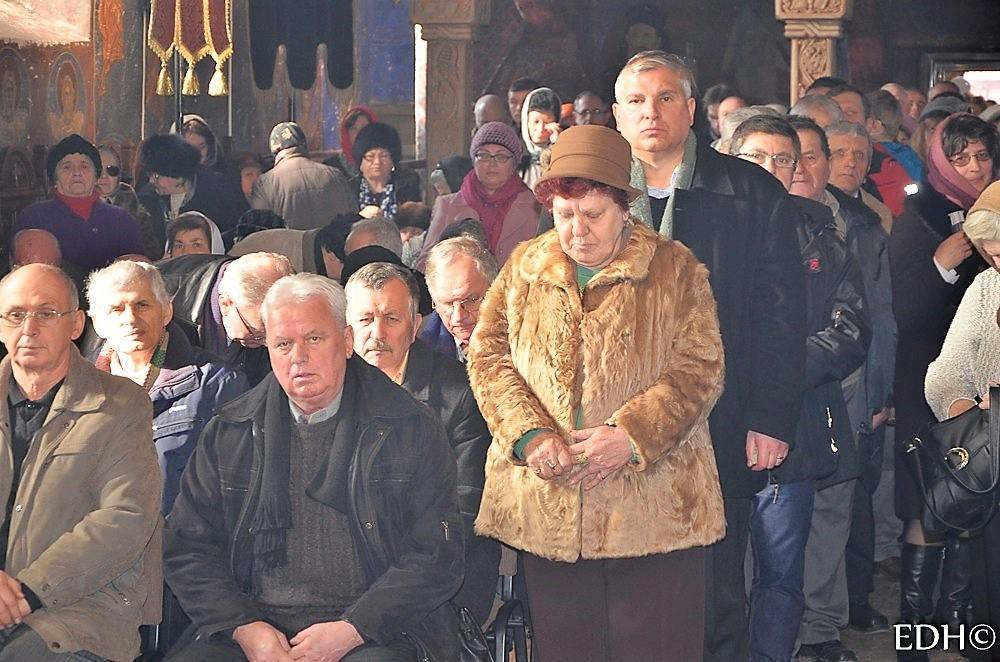 Slujiri arhierești în Duminica Întoarcerii Fiului risipitor 44625