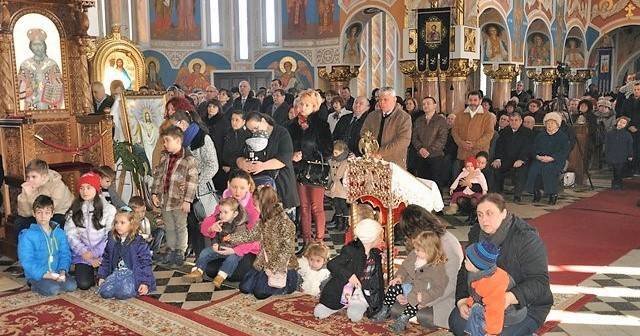 Slujiri arhierești în Duminica Întoarcerii Fiului risipitor 44634