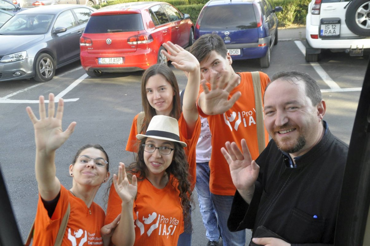 Ajută mama şi copilul! Ei depind de tine! 44562