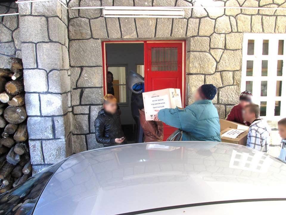 Arhiepiscopia Sibiului sprijină tinerii de la Centrul Brădet     44524