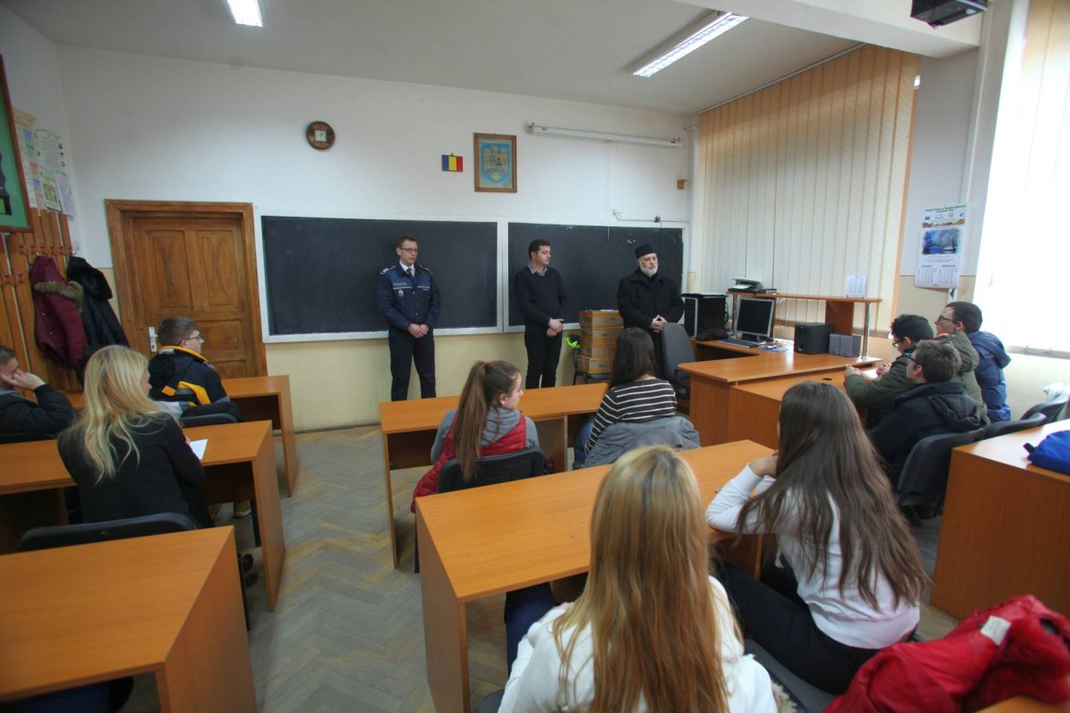 Campania „Tineri informați” a început la Sibiu    44515