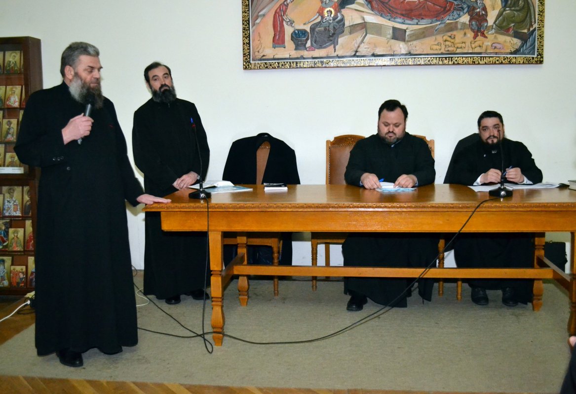 Conferinţa „Despre jurământ”, la Botoşani 44452