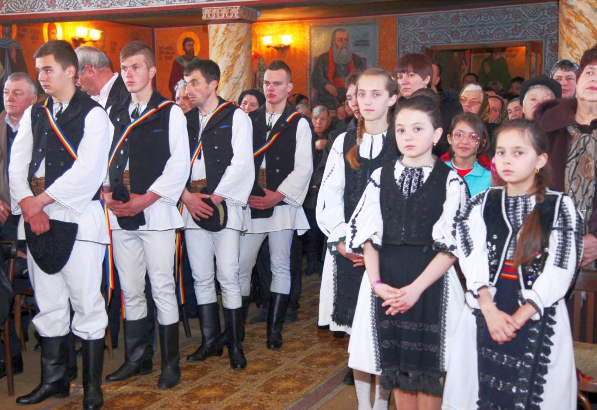 Slujiri arhiereşti în Transilvania 44386