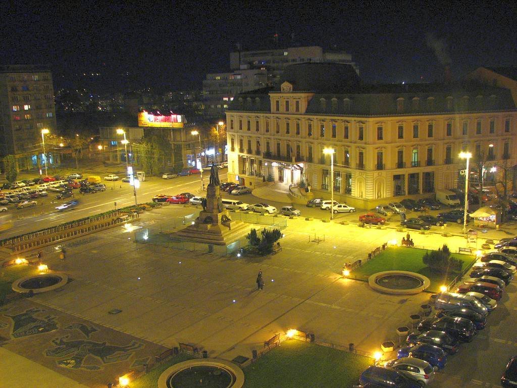 Boţul de aur al prieteniei şi bunătăţii smerite 44288