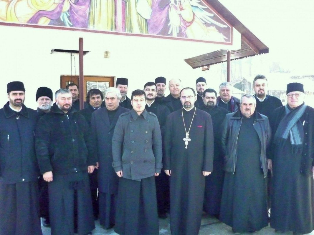 Cercuri pastorale în protopopiatele vâlcene Drăgăşani şi Călimăneşti 44255