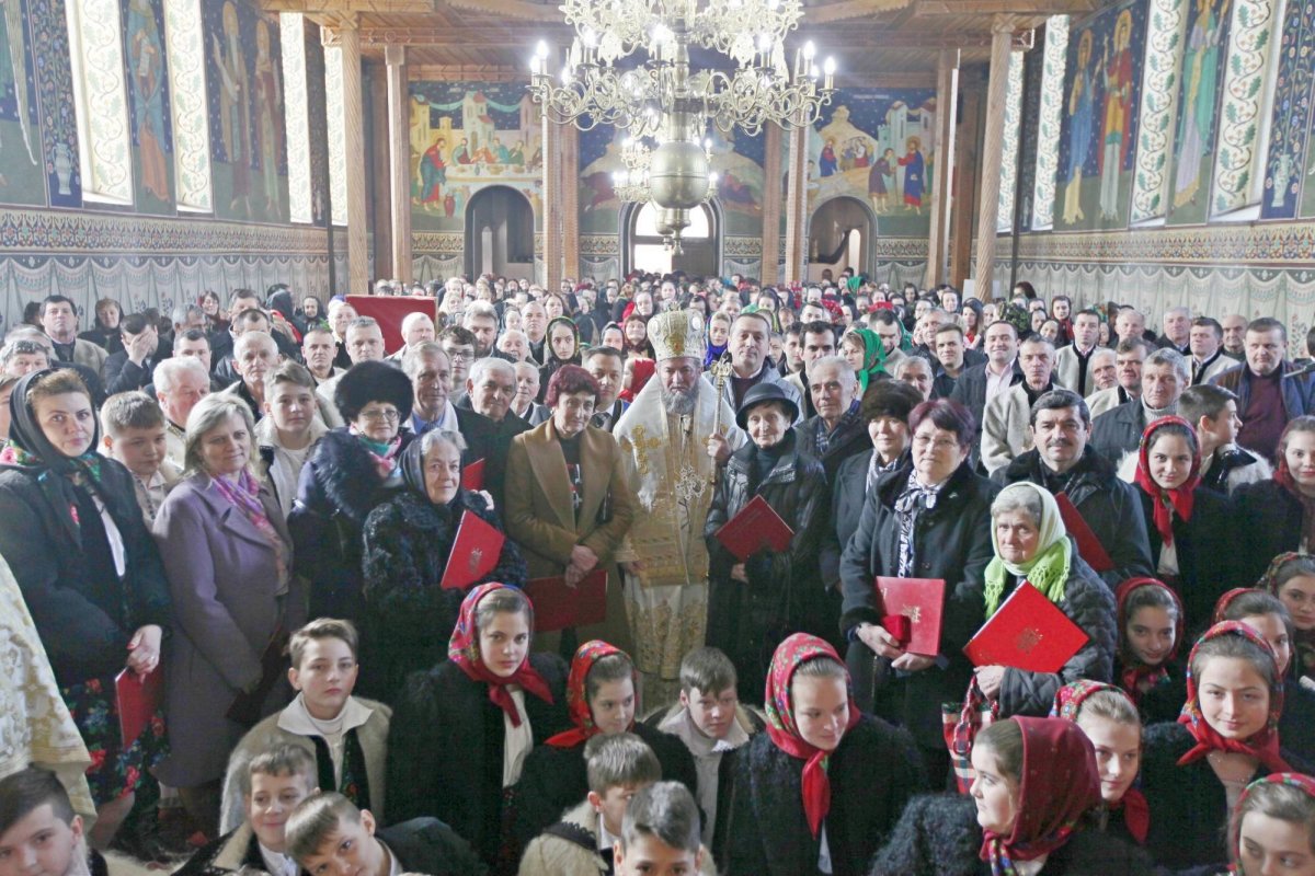 Slujiri arhiereşti la Duminica Înfricoşătoarei Judecăţi    44248