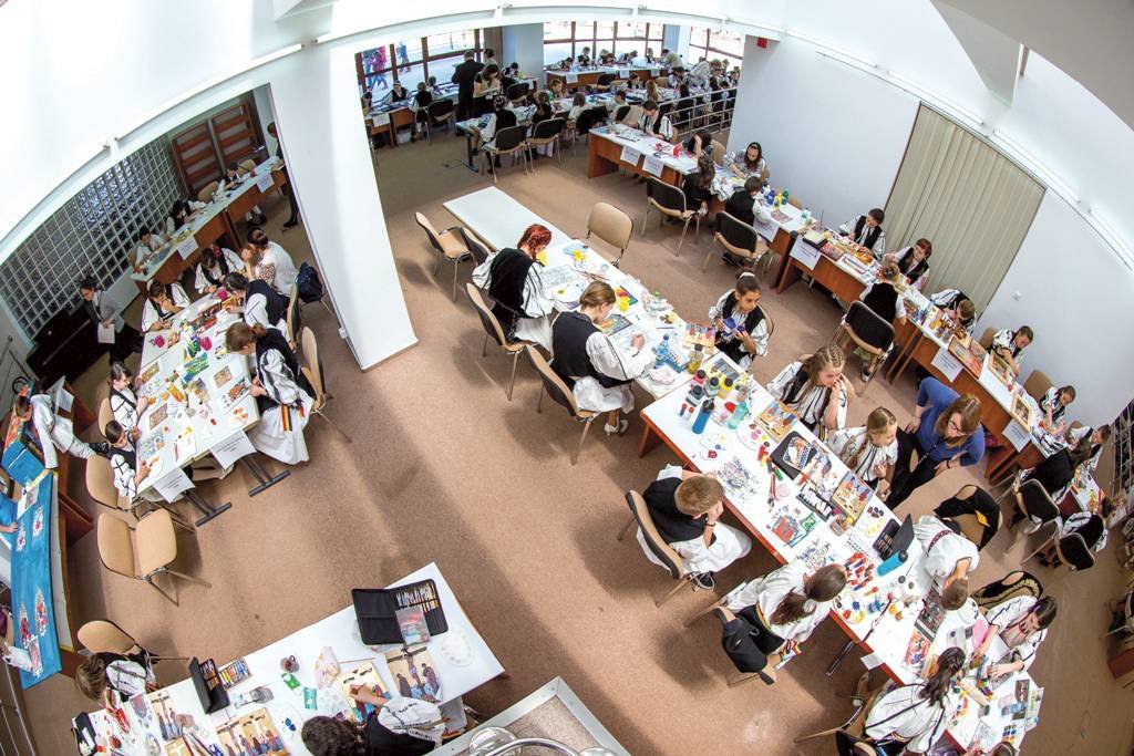 Olimpiada „Meşteşuguri artistice tradiţionale”, la Sibiu     44083