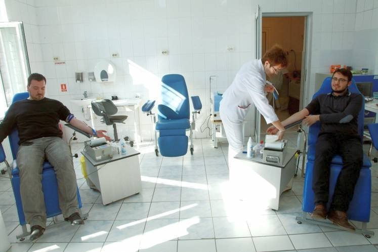 Studenți de la Academia Forțelor Terestre „Nicolae Bălcescu” Sibiu, în Campania „Donează sânge, salvează o viață” 44032