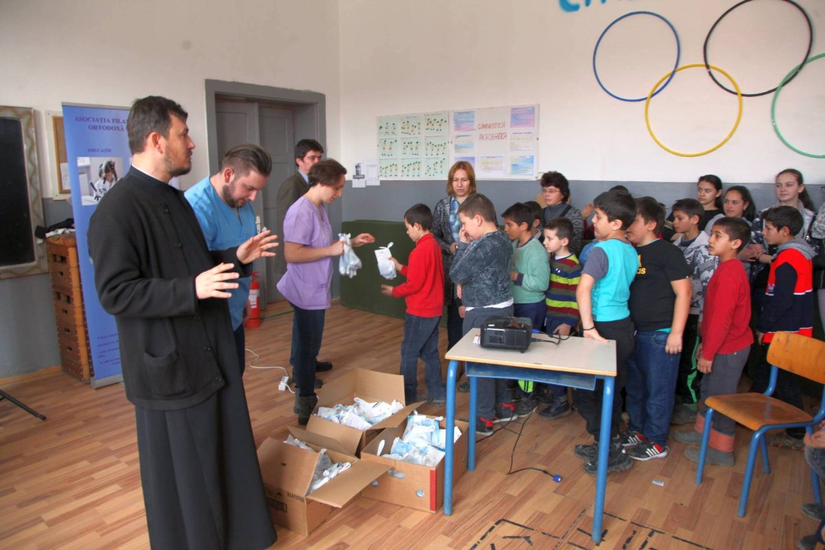 Copiii din Nou și Cornățel au învățat despre sănătatea dentară    43983