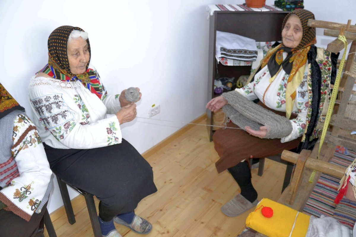 Căsuța meșteșugurilor de la Adâncata 44139