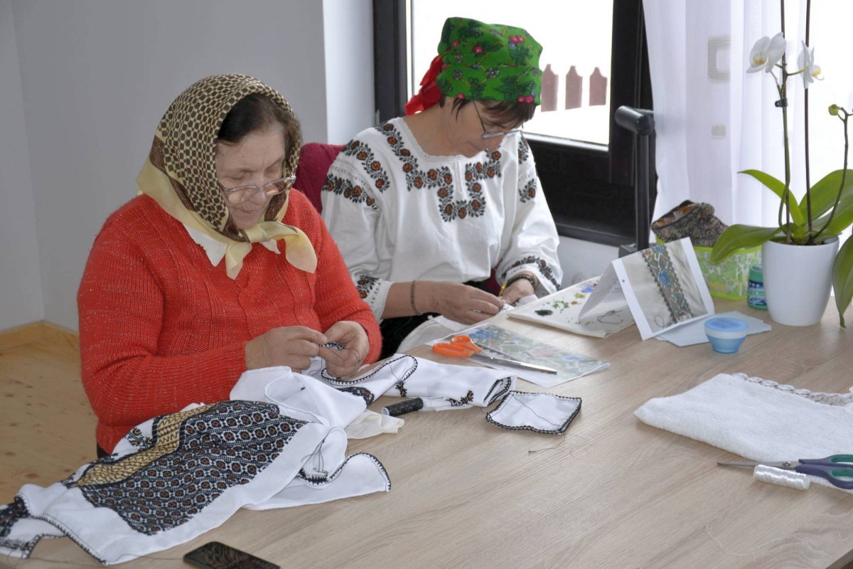 Căsuța meșteșugurilor de la Adâncata 44141