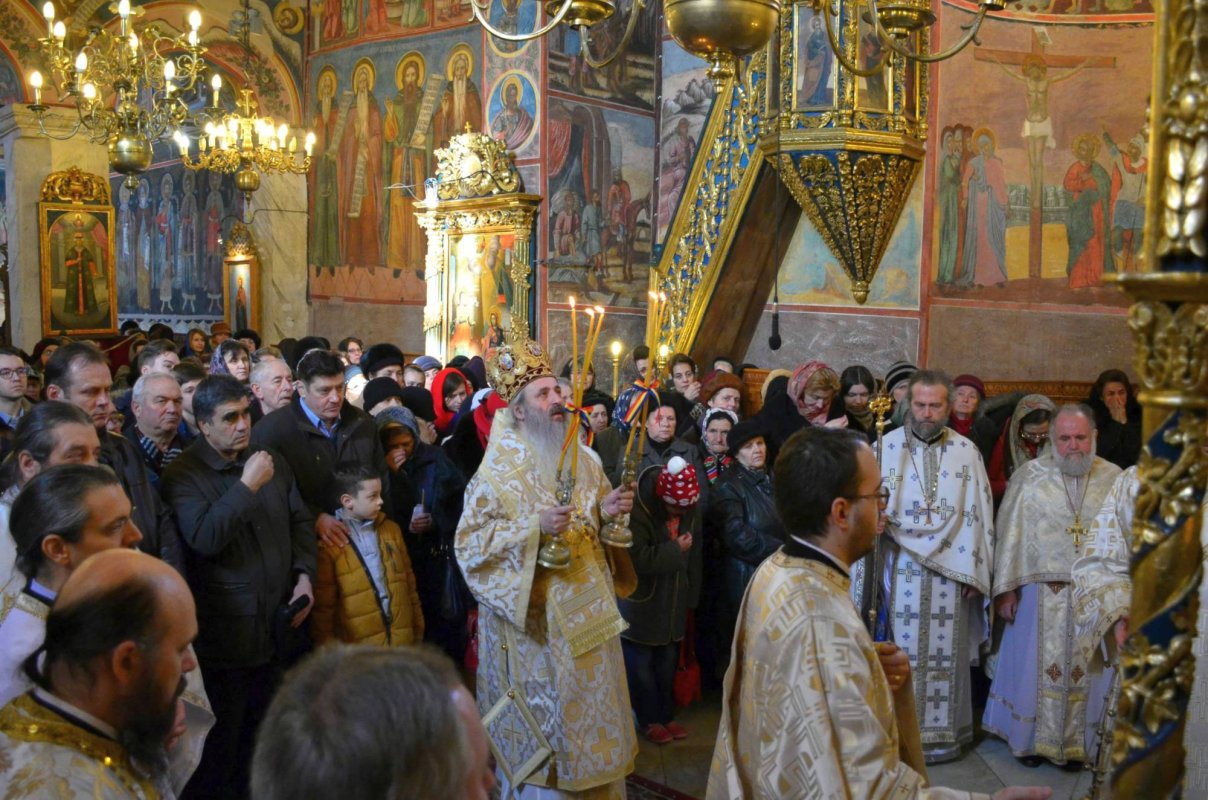 Îndemnuri ale Înaltpreasfinţitului Părinte Mitropolit Teofan la începutul Postului Mare 43922