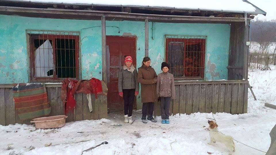 Sprijin pentru o familie din Spineni, judeţul Iaşi 43924