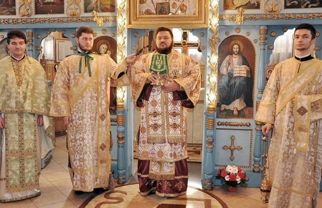 Slujiri arhiereşti în Duminica Izgonirii lui Adam din Rai      43873