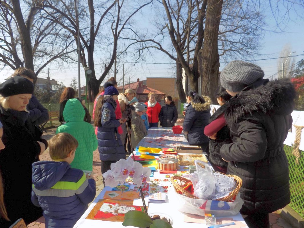 Icoane realizate de copii la Parohia Andronache 43831