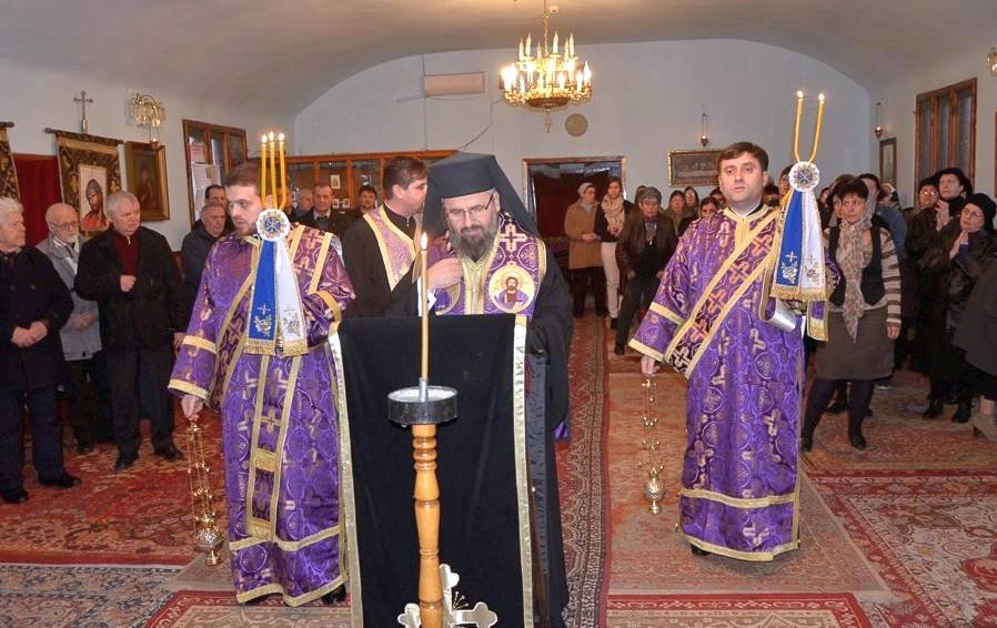 Program duhovnicesc intens în Postul Sfintelor Paşti   43708