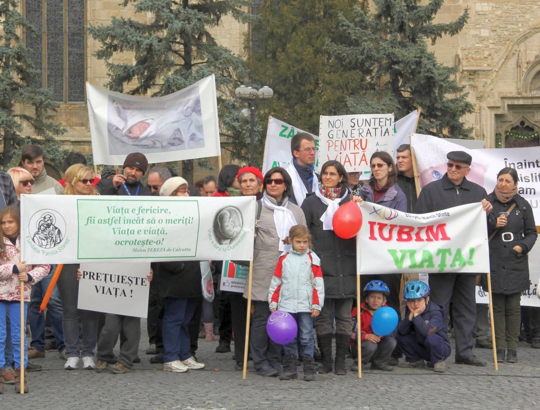 Manifestări pentru viaţă, la Cluj-Napoca   43561