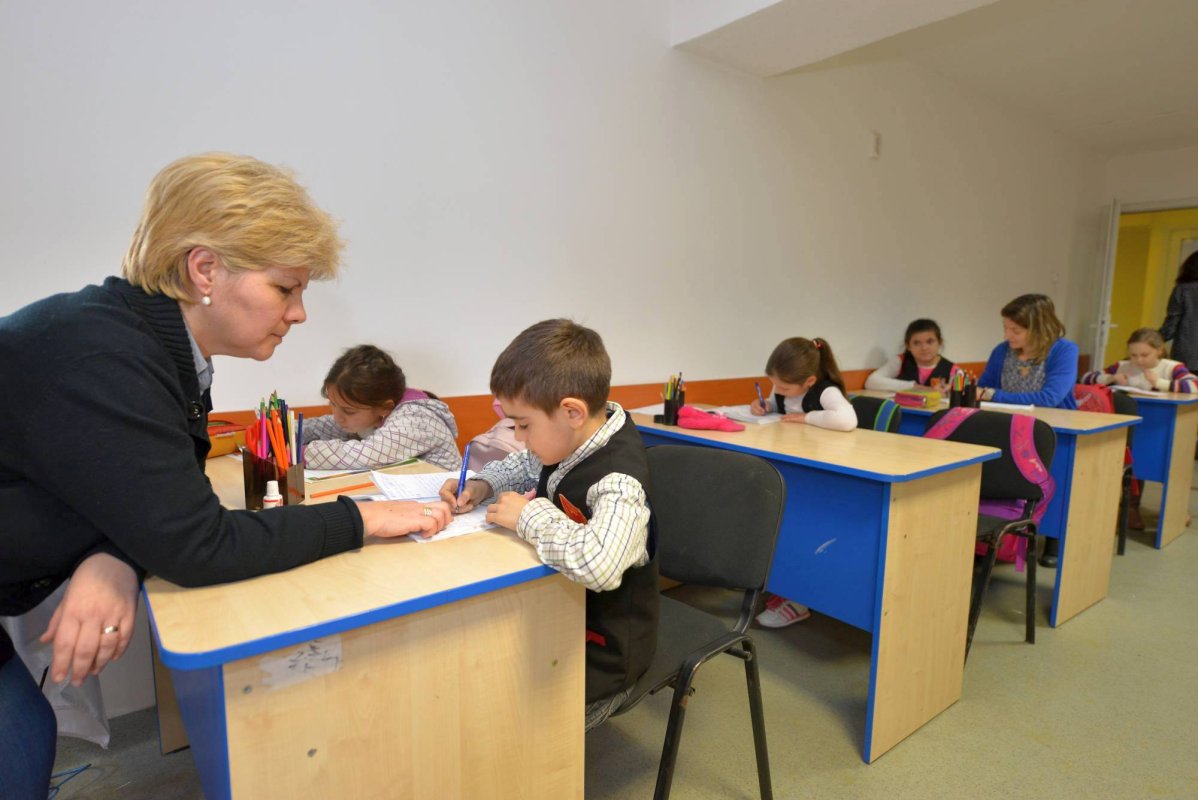 Nu putem schimba brusc sistemul educațional, dar ne putem schimba noi 43581