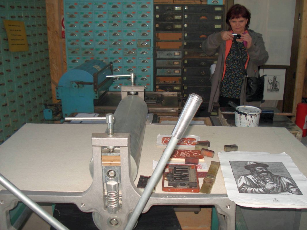 „Cărțișor de Autor” cu versuri și semnătura Anei Blandiana 43672