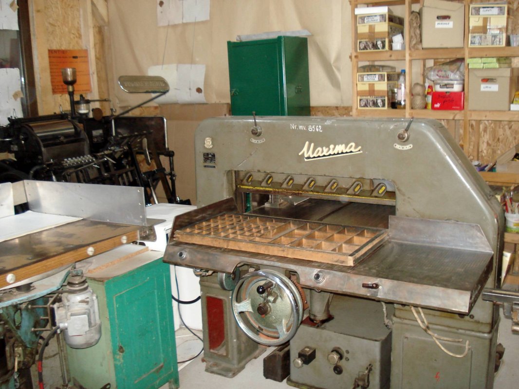 „Cărțișor de Autor” cu versuri și semnătura Anei Blandiana 43673