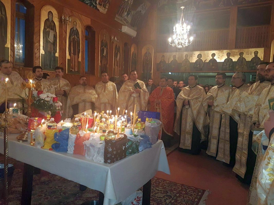 Taina Sfântului Maslu, la Mănăstirea Valea Budului 43483