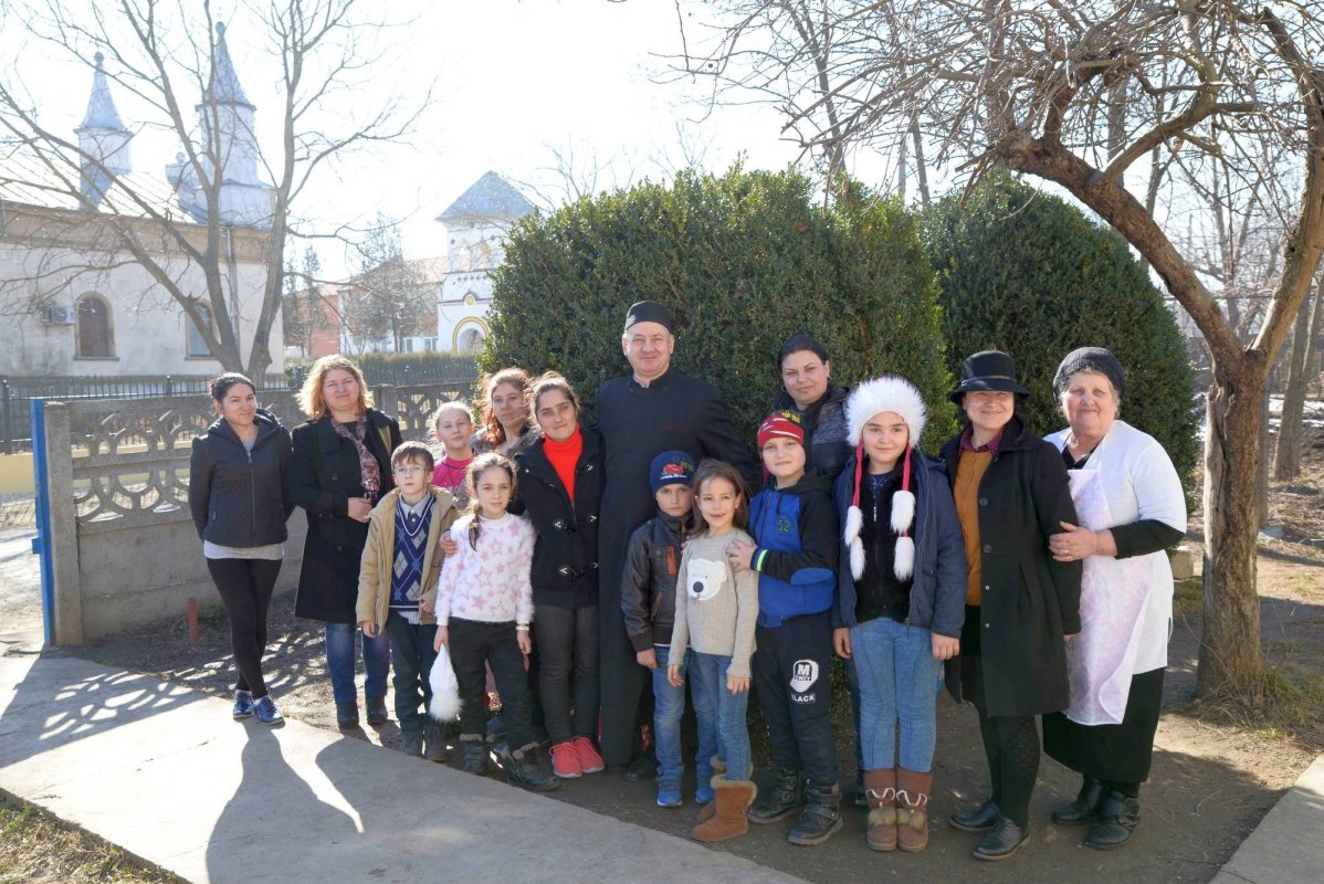 Filantropie, educație și responsabilitate la Viișoara 43513