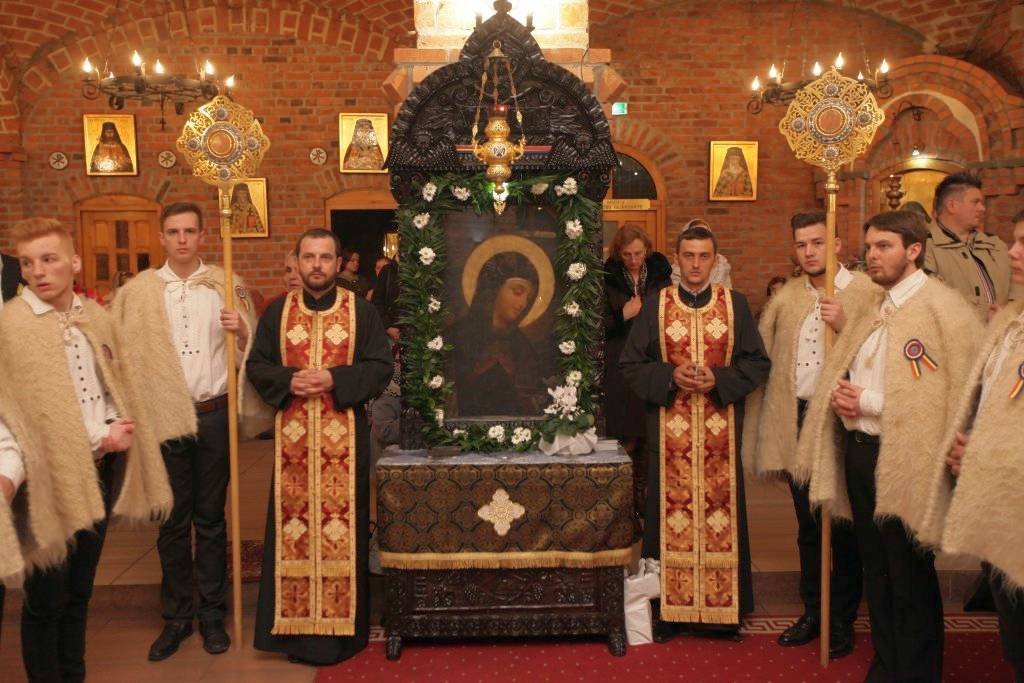 Icoana Maicii Domnului de la Rohia, adusă la Baia Mare    43497