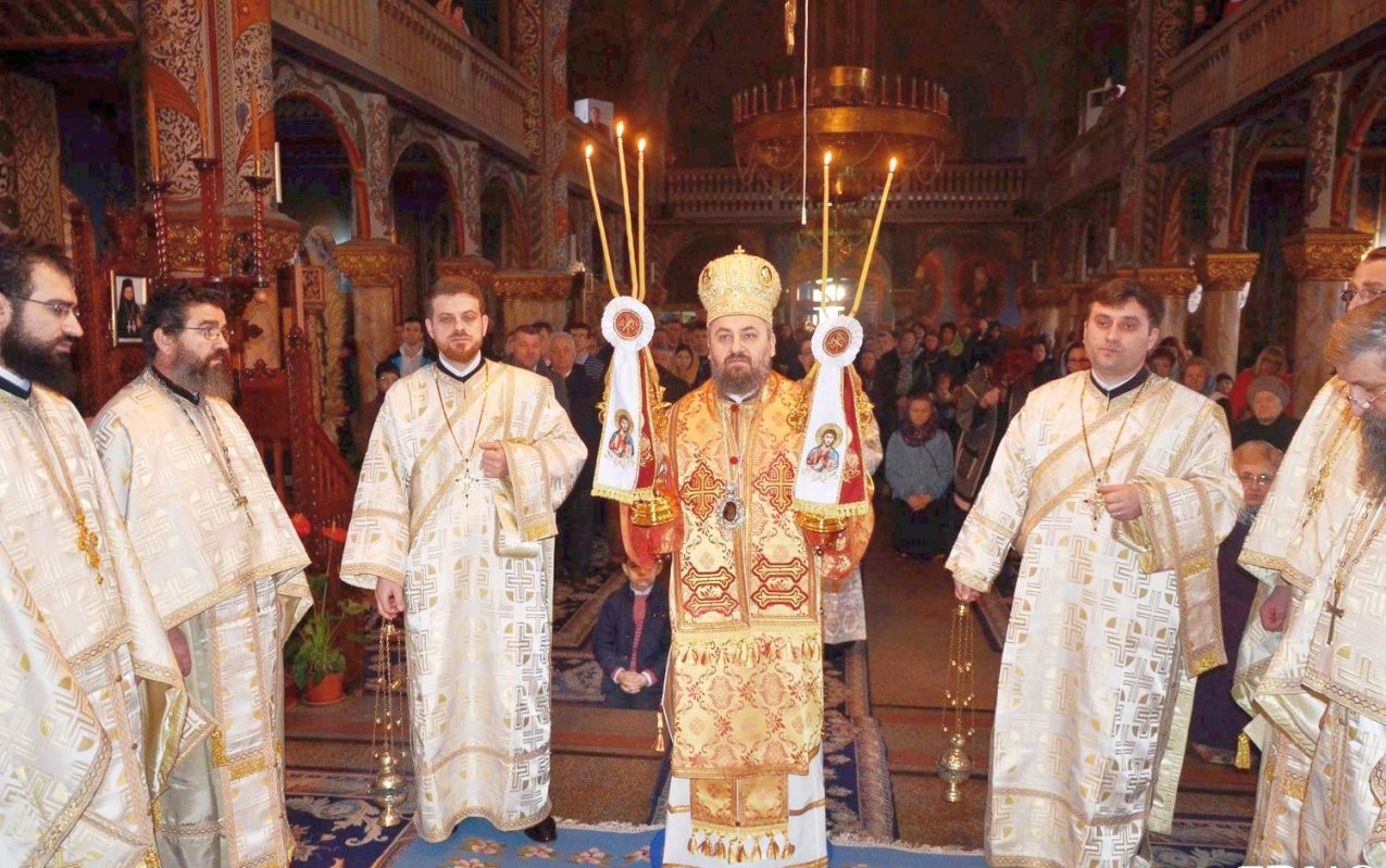 Slujiri arhiereşti în Duminica întâi din Postul Sfintelor Paşti   43420