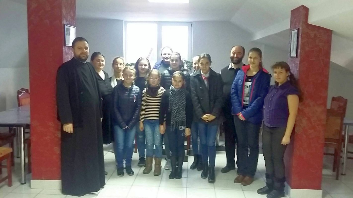 Ateliere de iconografie şi expoziţii  de icoane în parohii transilvane 43347