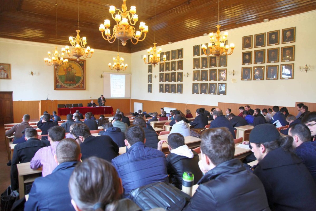 Profesorul Konstantin Nikolakopoulos  a conferențiat la Sibiu 43339