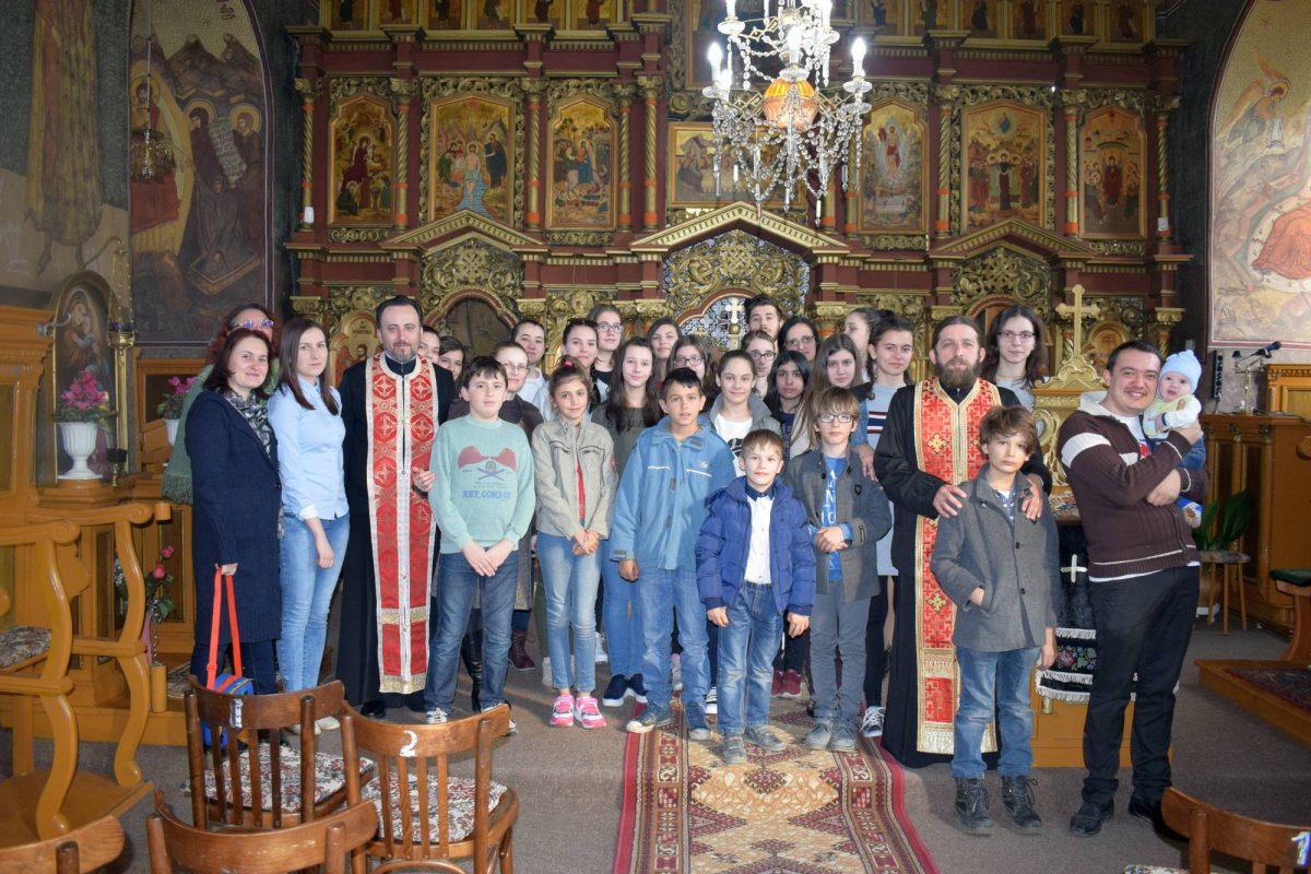 Socializare și schimb de experiență între tineri  43370