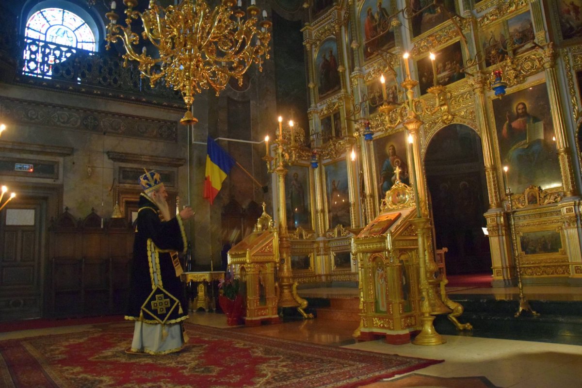 Liturghia Darurilor mai înainte sfinţite unită cu Vecernia, la Catedrala Mitropolitană din Iaşi 43262