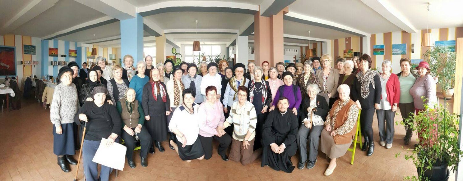 Daruri pentru vârstnice și văduve, în Parohia Sibiu-Turnișor I    43275