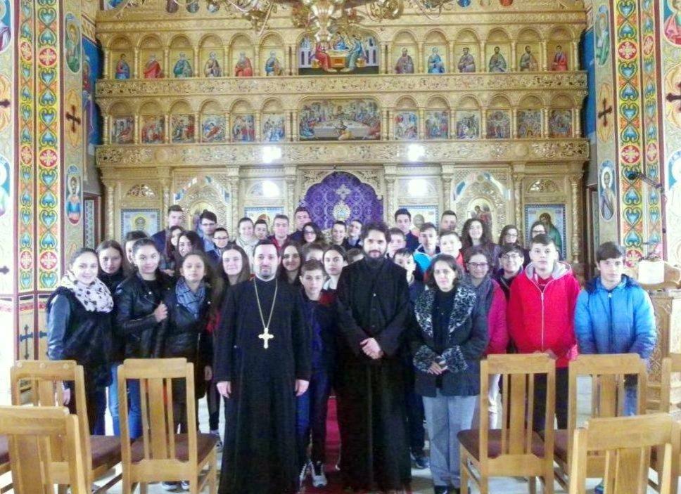 Seminar despre icoane cu tinerii din Târnăveni 43284