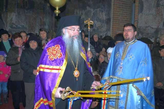 Liturghie arhierească în ctitoria lui Matei Basarab 43226