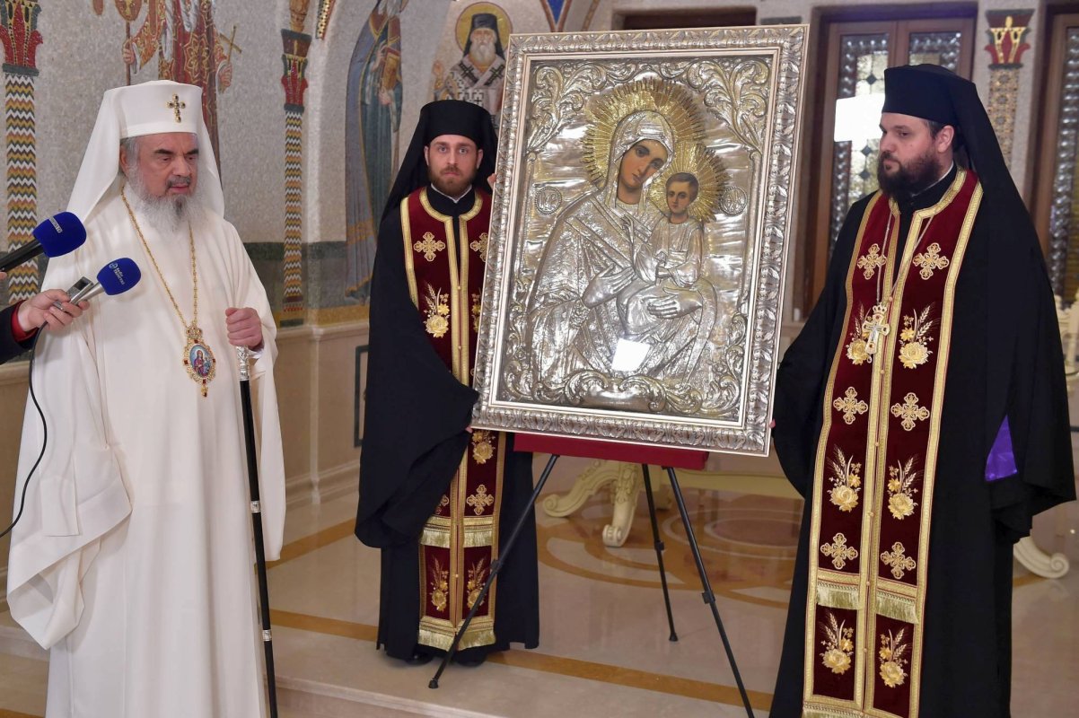 Pelerinaj şi rugăciuni pe Colina Bucuriei 43252